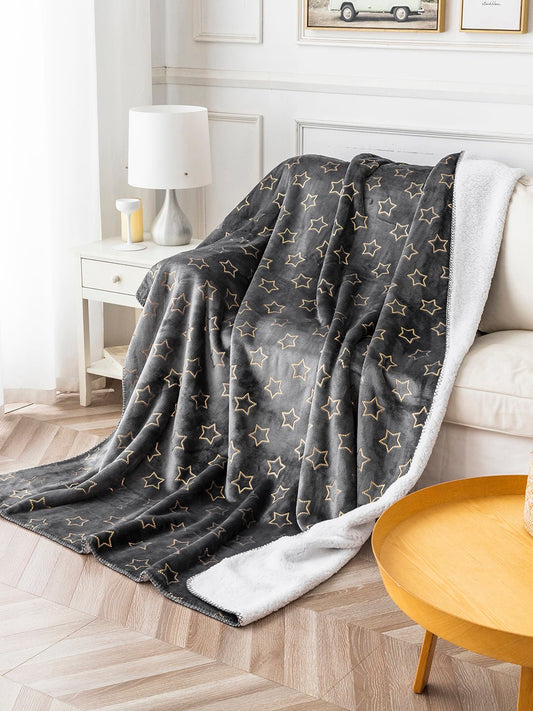 Warm | Coperta Sherpa a Doppia Strato con Dettagli dorati 440GSM