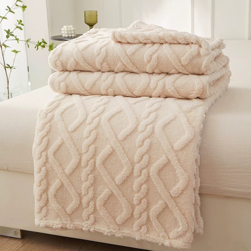 Coperta In Pile Jacquard 3D EMME, Design Geometrico A Griglia, Nera, 152x203 Cm, Morbida E Anti-pilling, Per Divano E Letto